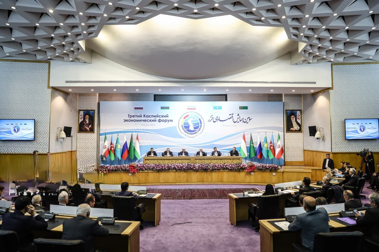 itogi-kaspijskogo-ekonomicheskogo-foruma-o-chem-pyat-stran-dogovorilis-v-tegerane