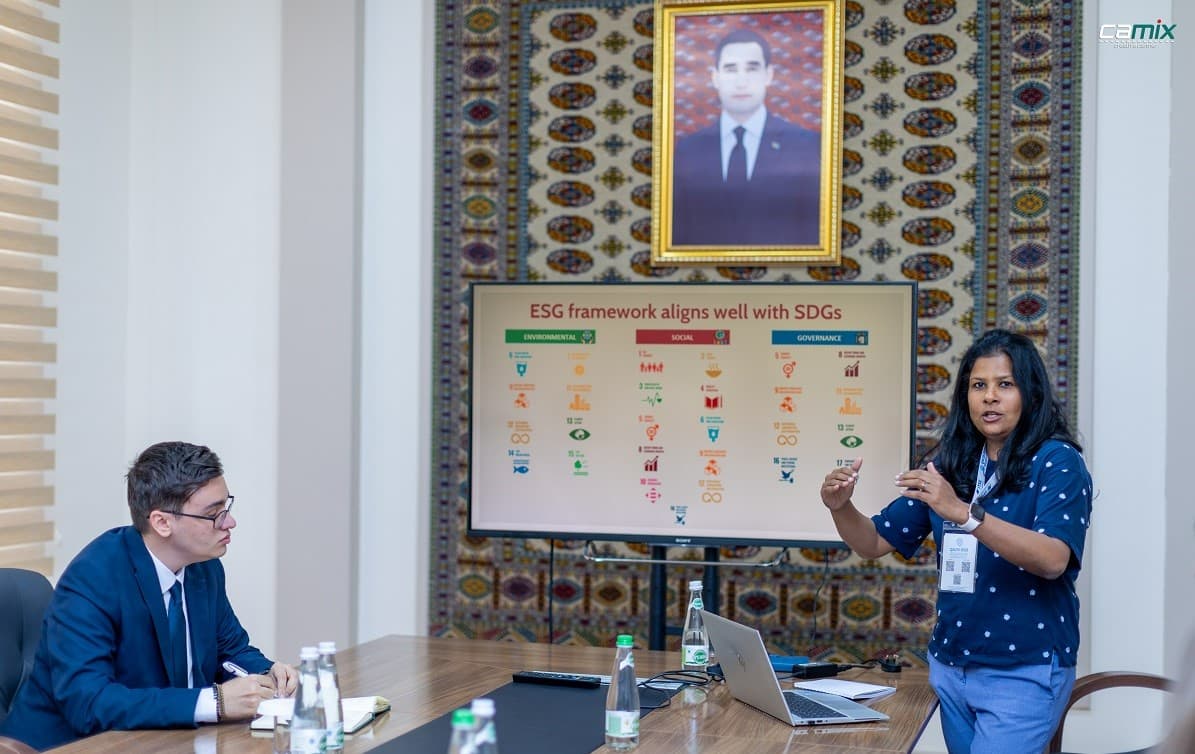 itse-british-expert-presented-esg-standards-and-their-importance-turkmen-business