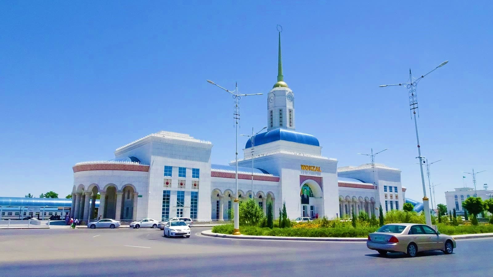 aviators-railway-workers-performance-indicators-turkmenistans-transport-sector