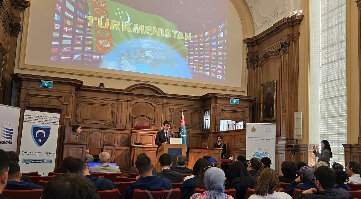 peace-conference-belgium-ambassador-turkmenistan-spoke-catholic-university-leuven