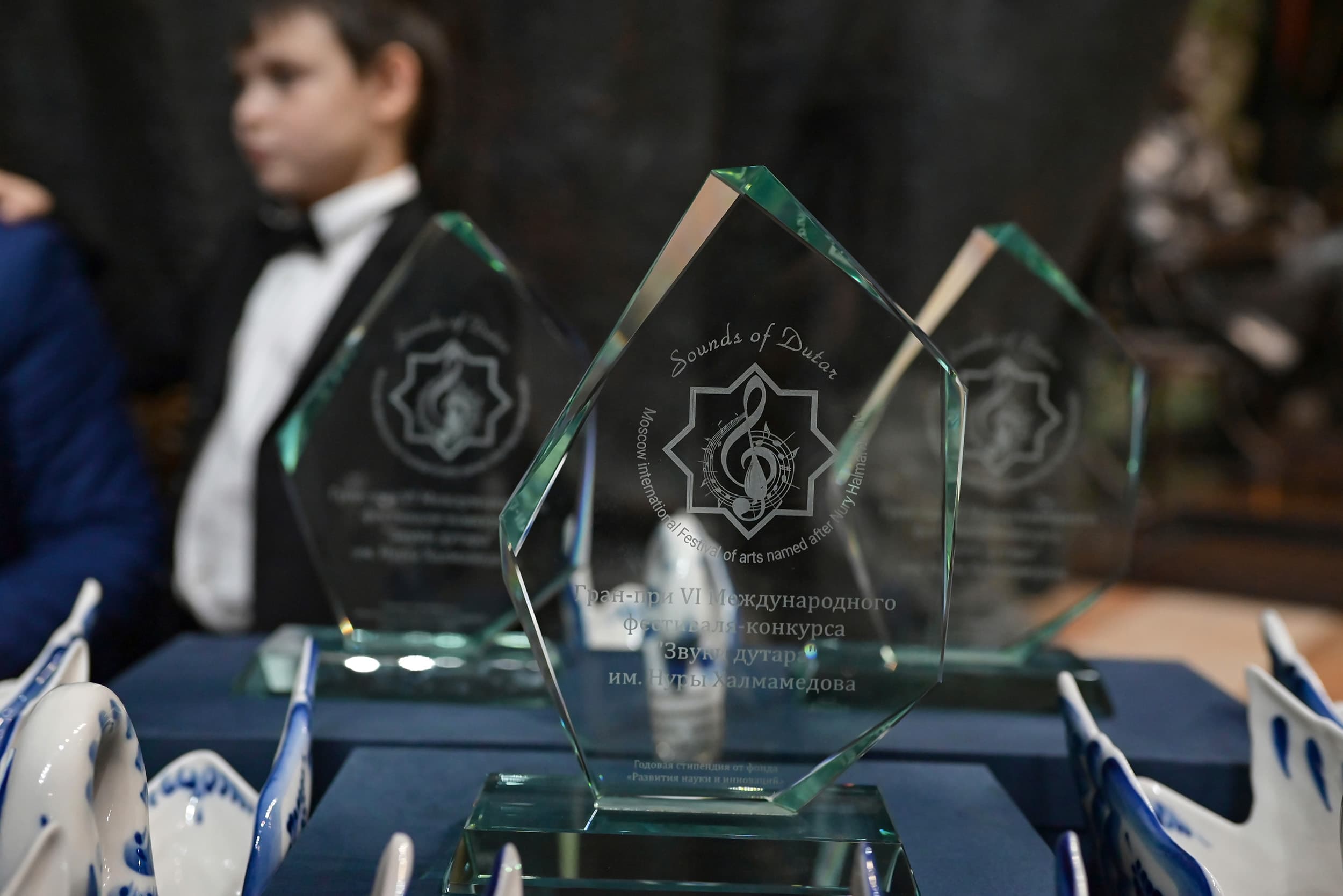 musical-bridge-between-cultures-sounds-dutar-festival-moscow-opens-applications