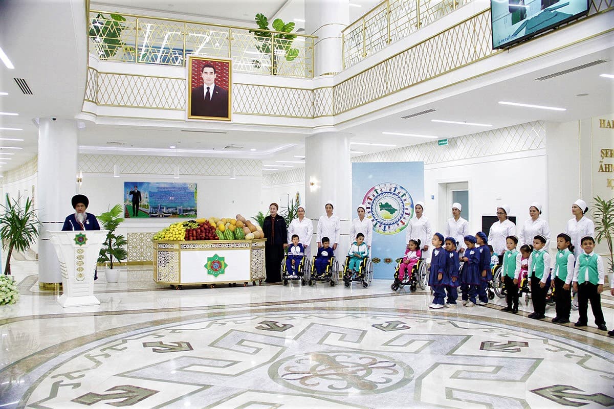 blagotvoritelnyj-fond-berdymuhamedova-detyam