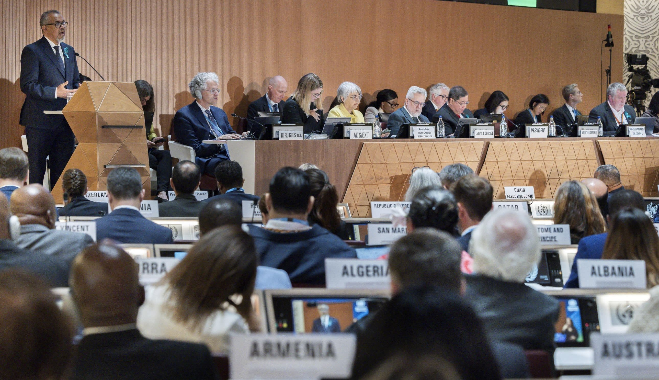 minzdrav-turkmenistana-gendirektor-voz