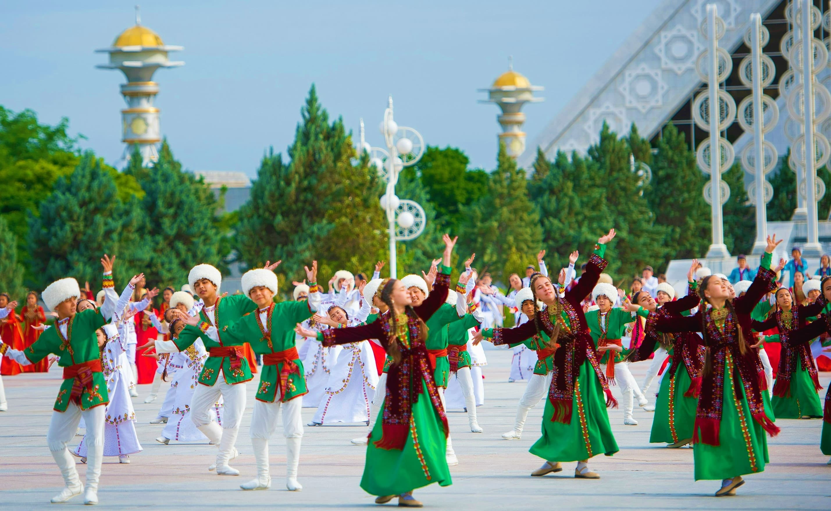Ashgabat resonates with the rhythm of "Kushtdepdi": a bright message from young ambassadors