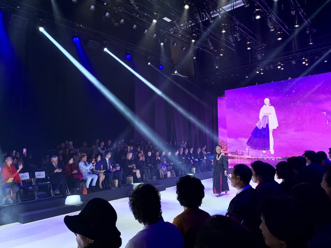 moda-dizajnery-trendy-turkmentextile-expo-2025