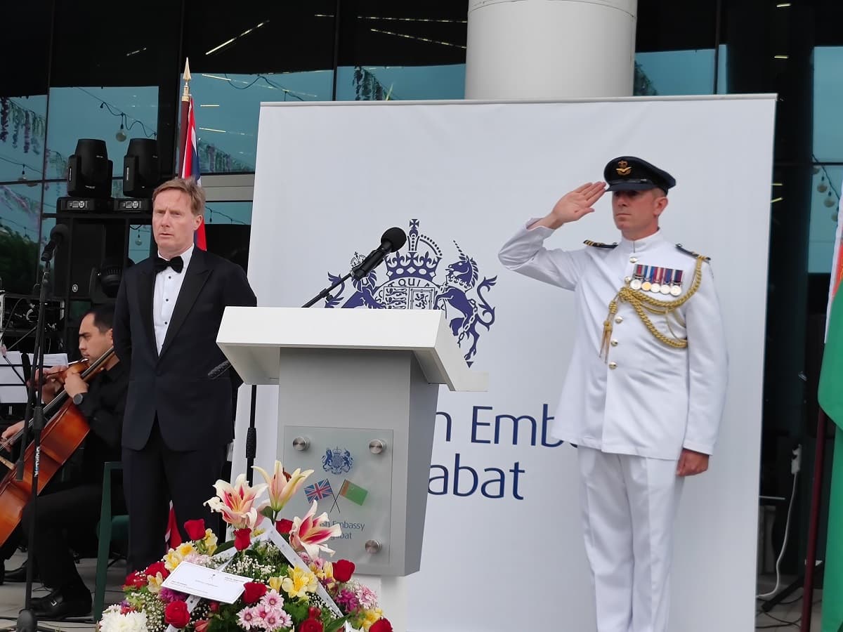 na-dne-rozhdeniya-korolya-velikobritanii-v-ashhabadskom-golf-klube