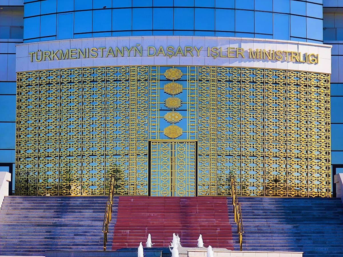 Türkmenistan we BMG sebitdäki ynsanperwer tagallalary utgaşdyrýar