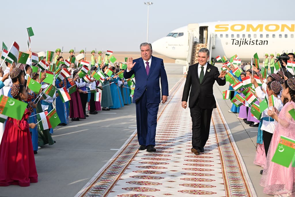 turkmenistan-tadjikistan-vstrecha-avaza