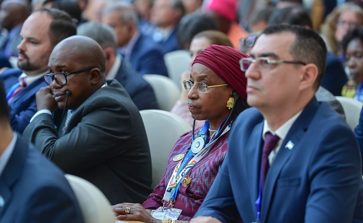 avaza-obzor-meropriyatiy-lldc