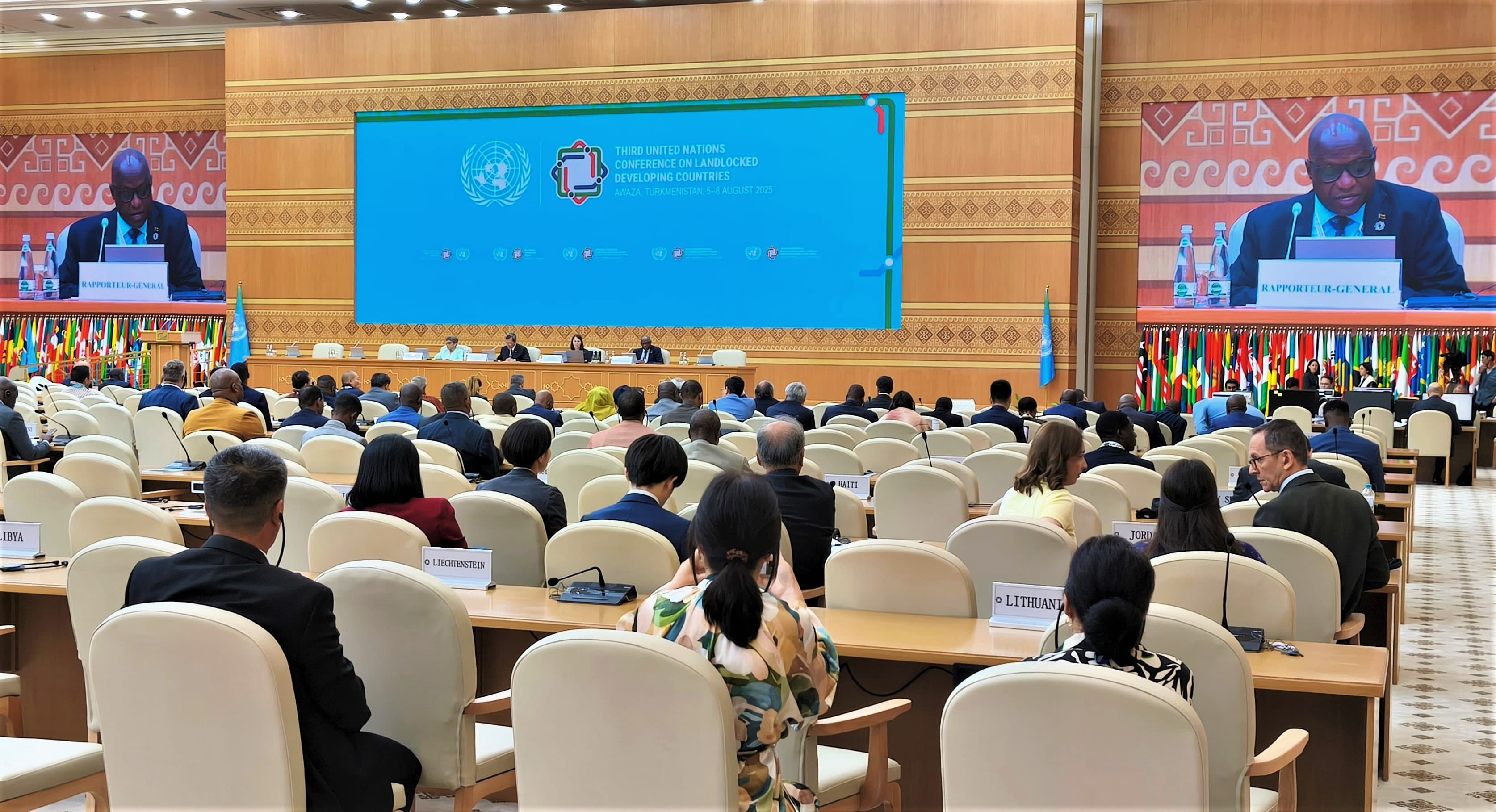 geografiya-svyazyvaet-avaza-lldc