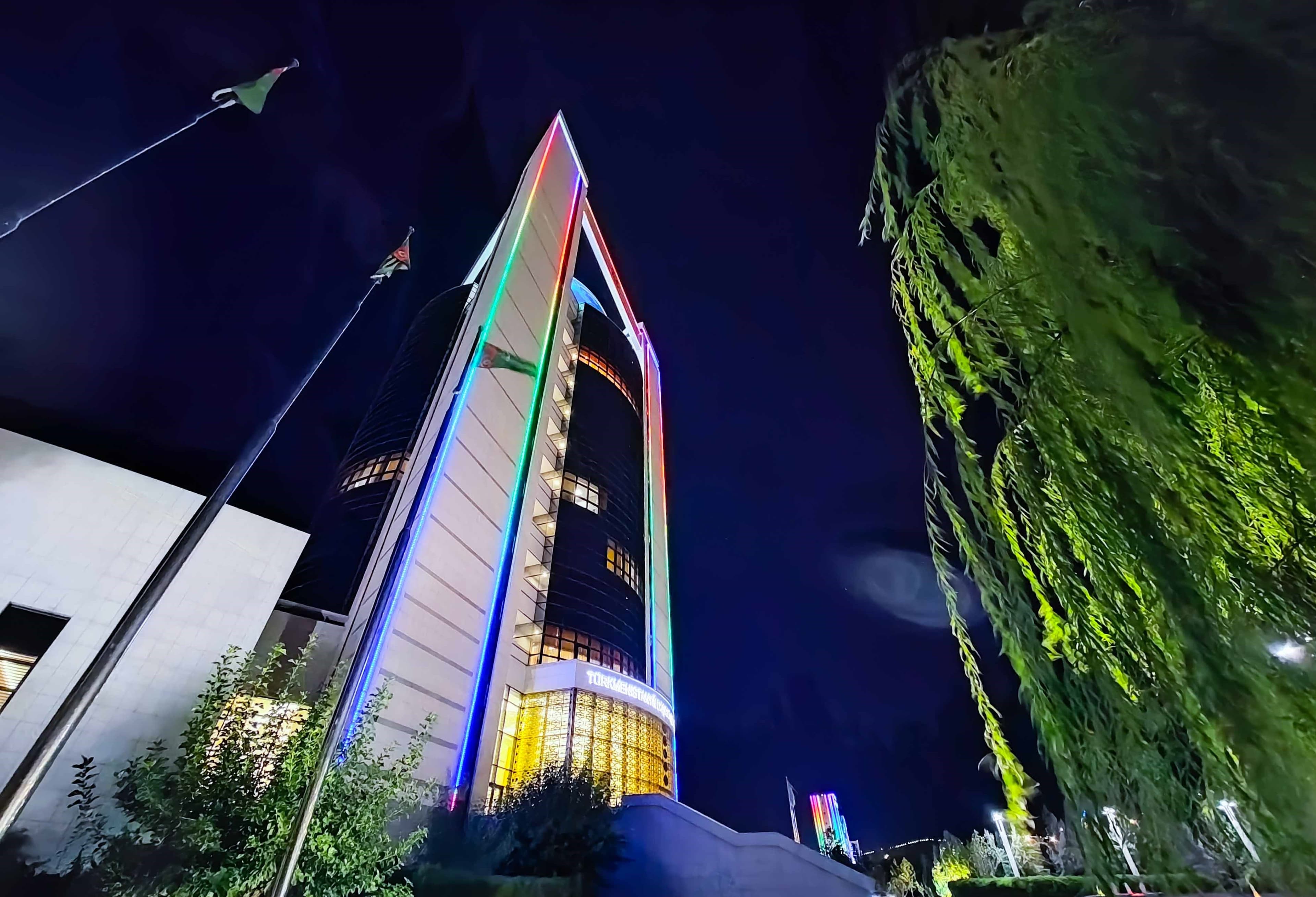 ashhabad-diplomaticheskaya-poveska-doha-abu-dabi