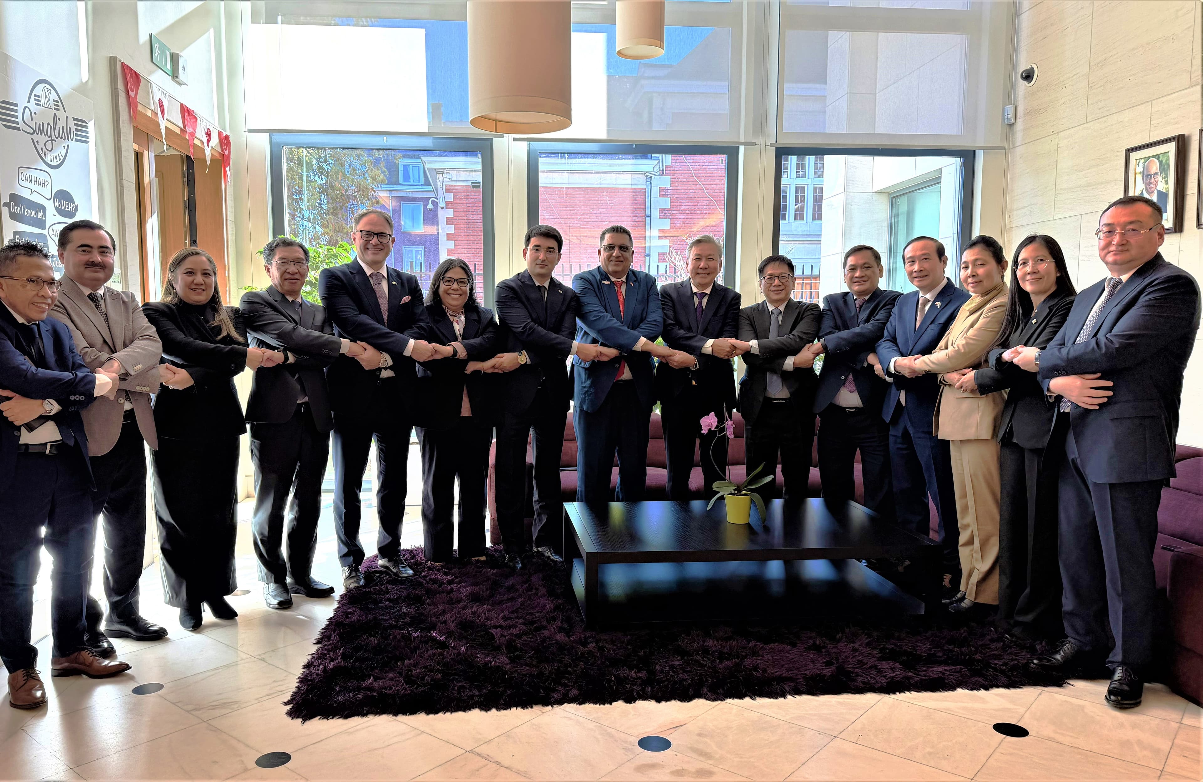 merkezi-aziyanyn-we-asean-nyn-diplomatlary-bryusselde-dialogyn-ulgamlayyn-formatyny-kesgitlediler