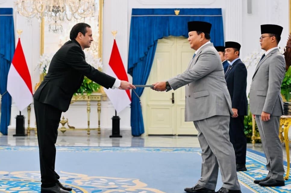 turkmenistanyn-ilcisi-indoneziyanyn-prezidentine-ynanc-hatlaryny-gowsurdy