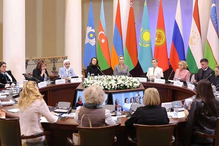 ynsanperwer-diplomatiya-asgabat-we-sankt-peterburg-lukmancylyk-durmus-ugurlaryndaky-hyzmatdaslygy