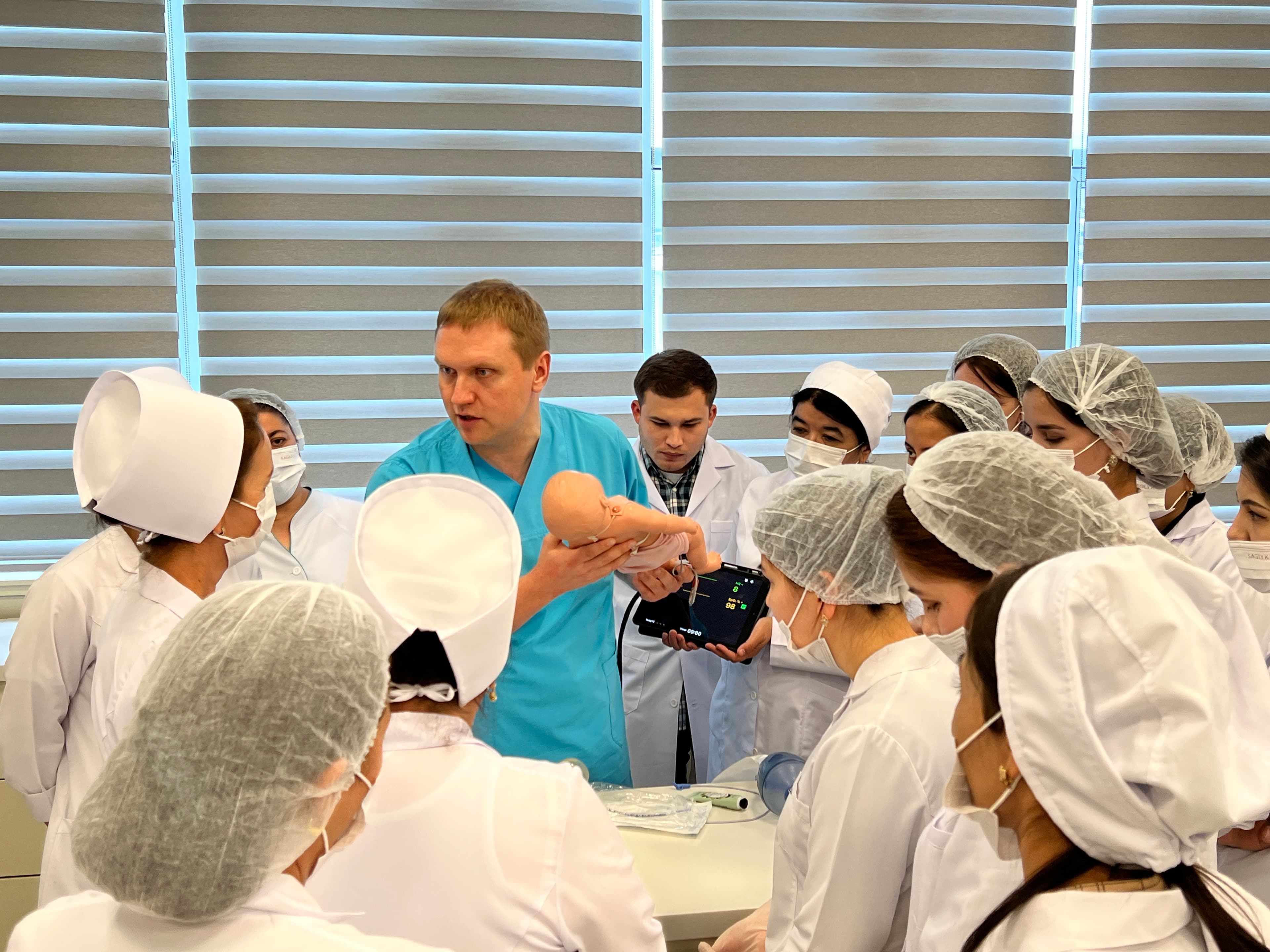 unicef-and-ministry-health-enhance-pediatric-and-neonatal-emergency-care-turkmenistan