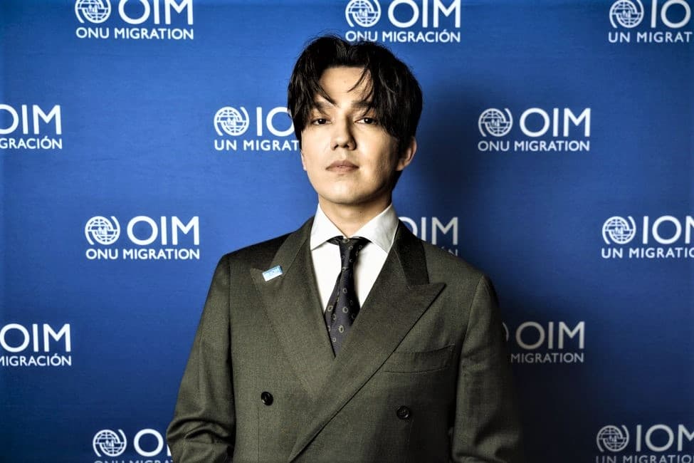 dimash-kudaibergen-posol-dobroy-voli-iom