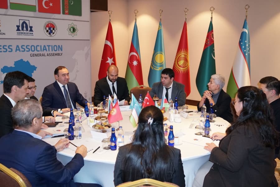 turkmenistan-turki-dilli-yurtlaryn-kust-boyunca-birinji-cempionatyna-we-federasiya-yolbascylarynyn-dususygyna-gatnasdy