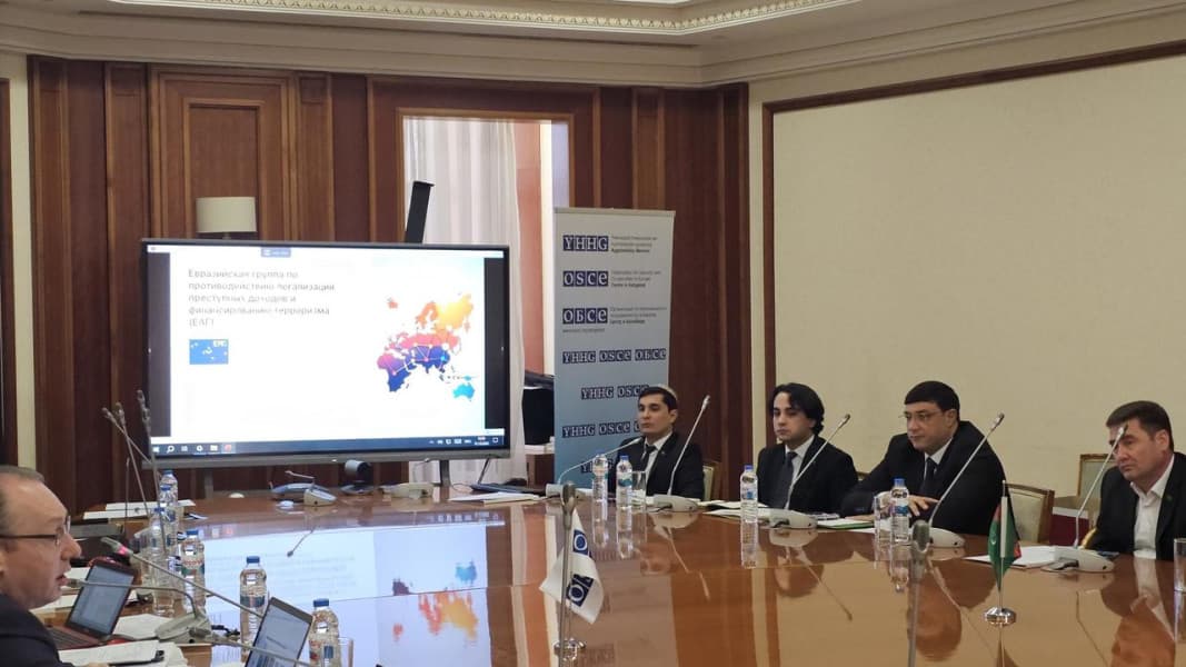 yhhg-turkmenistana-maliye-howpsuzlygynyn-dunya-olceglerini-ornasdyrmaga-yardam-edyar