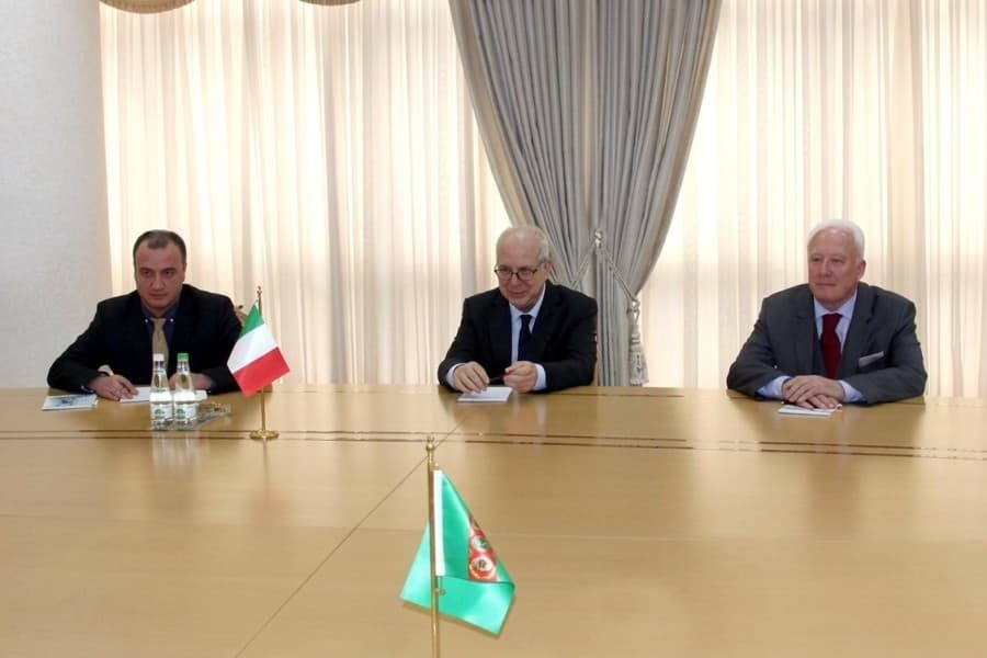 new-italian-ambassador-martin-bruck-has-assumed-his-diplomatic-mission-ashgabat