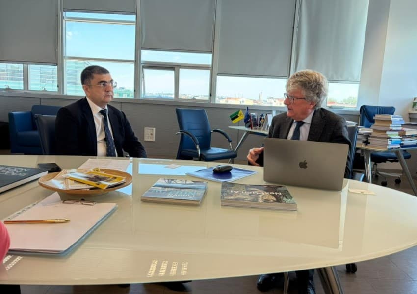 Türkmenistanyň Italiýadaky ilçisi Fridrih II adyndaky Neapol uniwersitetiniň rektory bilen duşuşdy