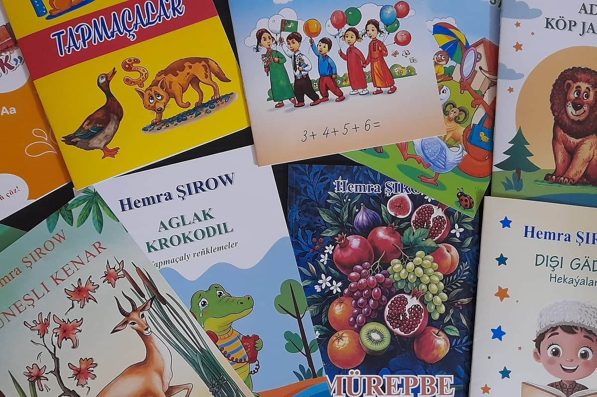 Book Comeback: Writer Hemra Shirov Brings Back the Fashion for Reading