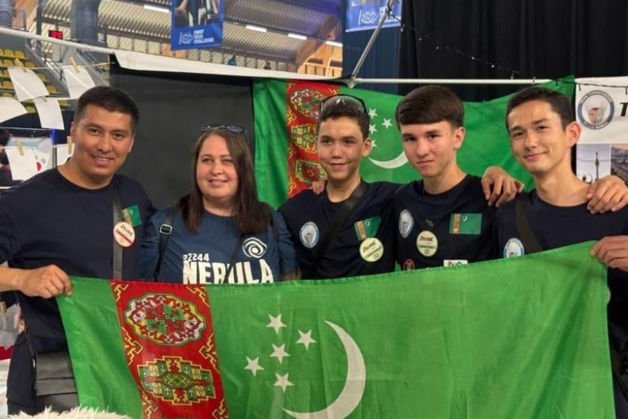 Aşgabat şäherindäki 97-nji ýöriteleşdirilen orta mekdebine wekilçilik edýän "Oguzrobot" ýaş inženerler we programmaçylar topary FIRST Tech Challenge European Premier Event 2026 atly Ýewropa çempionatynda uly halkara üstünligini gazandy