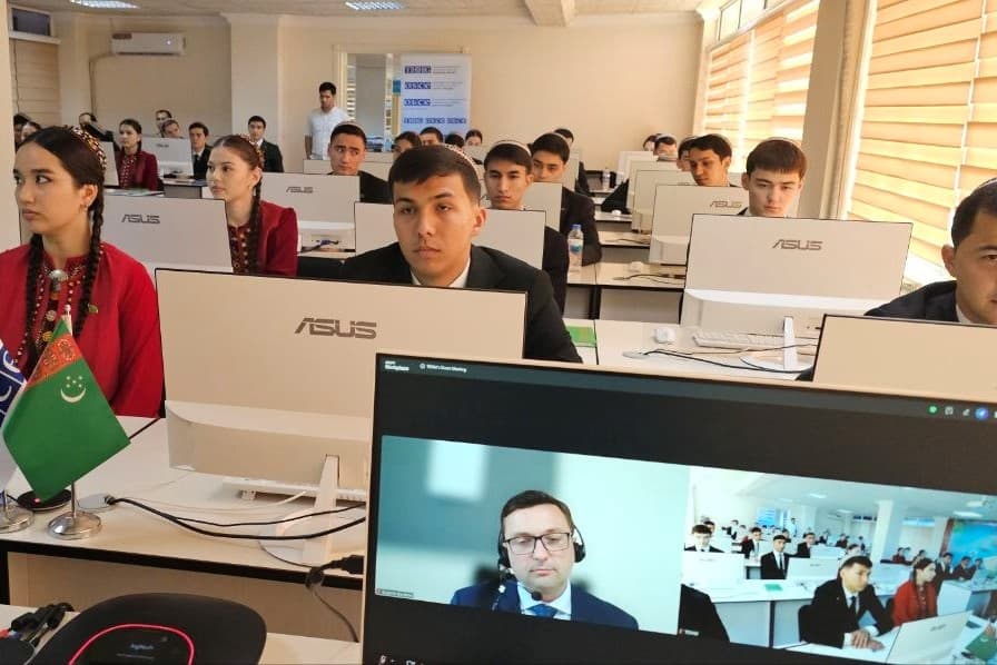 Turkmenistan’s students strengthen knowledge on anti-corruption and circular economyy during OSCE-organized lecture course