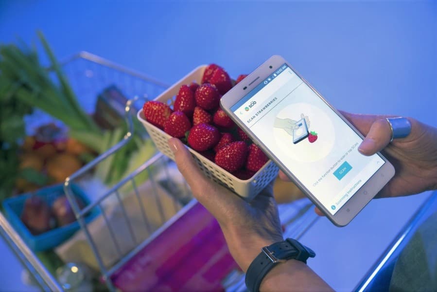 International research teams have made a revolutionary breakthrough at the intersection of nanotechnology and artificial intelligence, which will transform ordinary mobile phones into powerful analytical systems in the coming years