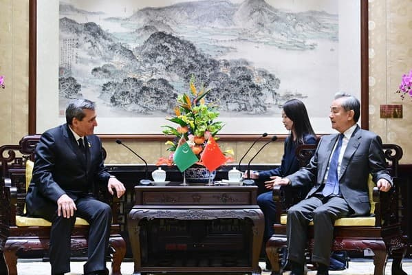 wang-yi-rashid-meredov-beijing-talks-march-2026