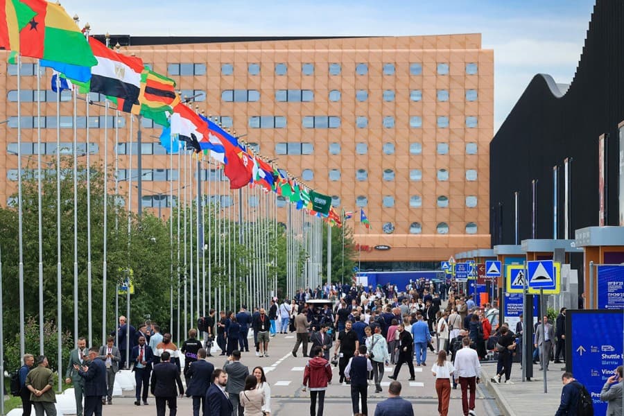 demirgazykgunorta-ulag-gecelgesi-sankt-peterburgdaky-ulag-forumynyn-esasy-temalarynyn-hatarynda