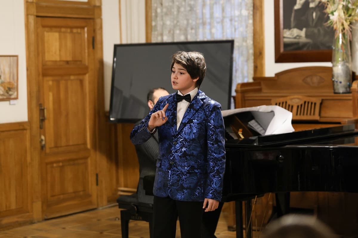 festival-sounds-of-dutar-10th-anniversary-moscow-skryabin-museum