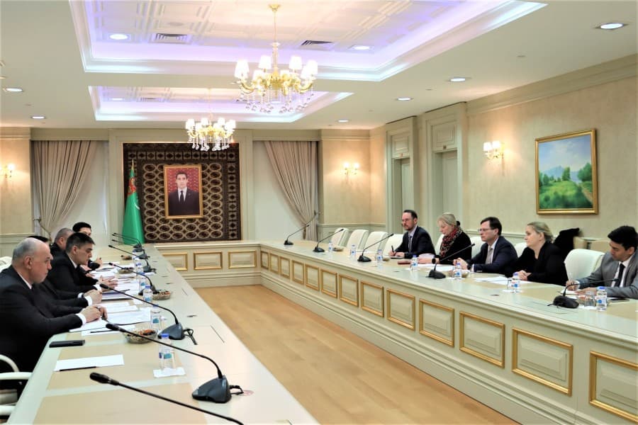 turkmenistan-railways-and-european-investment-bank-outline-joint-projects