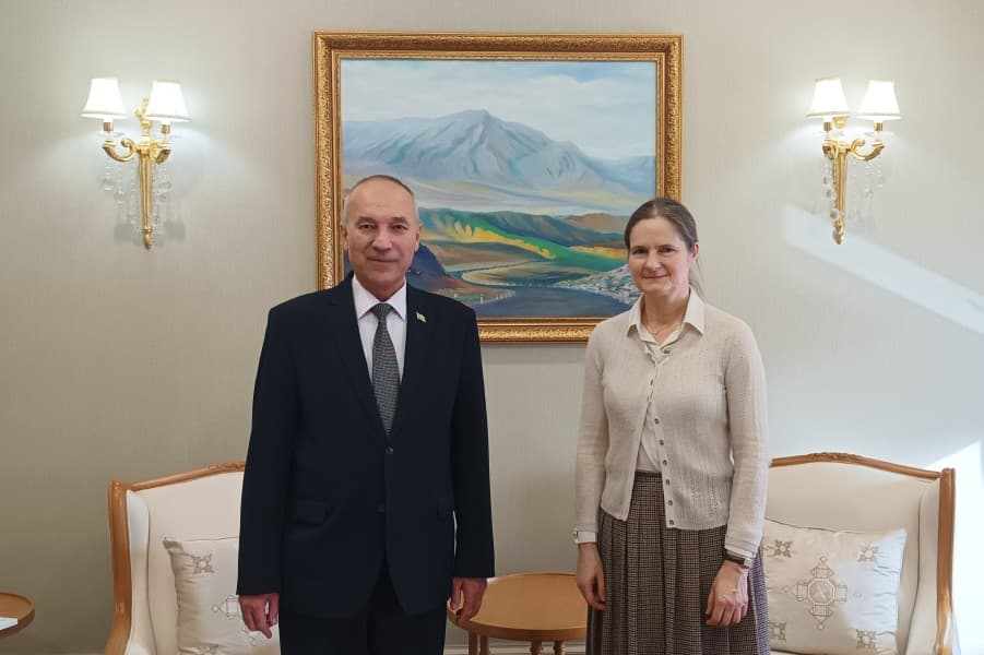 minskde-turkmenistanyn-ilcisi-bilen-germaniyanyn-belarusdaky-wagtlayyn-ynanylan-wekilinin-arasynda-dususyk-gecirildi