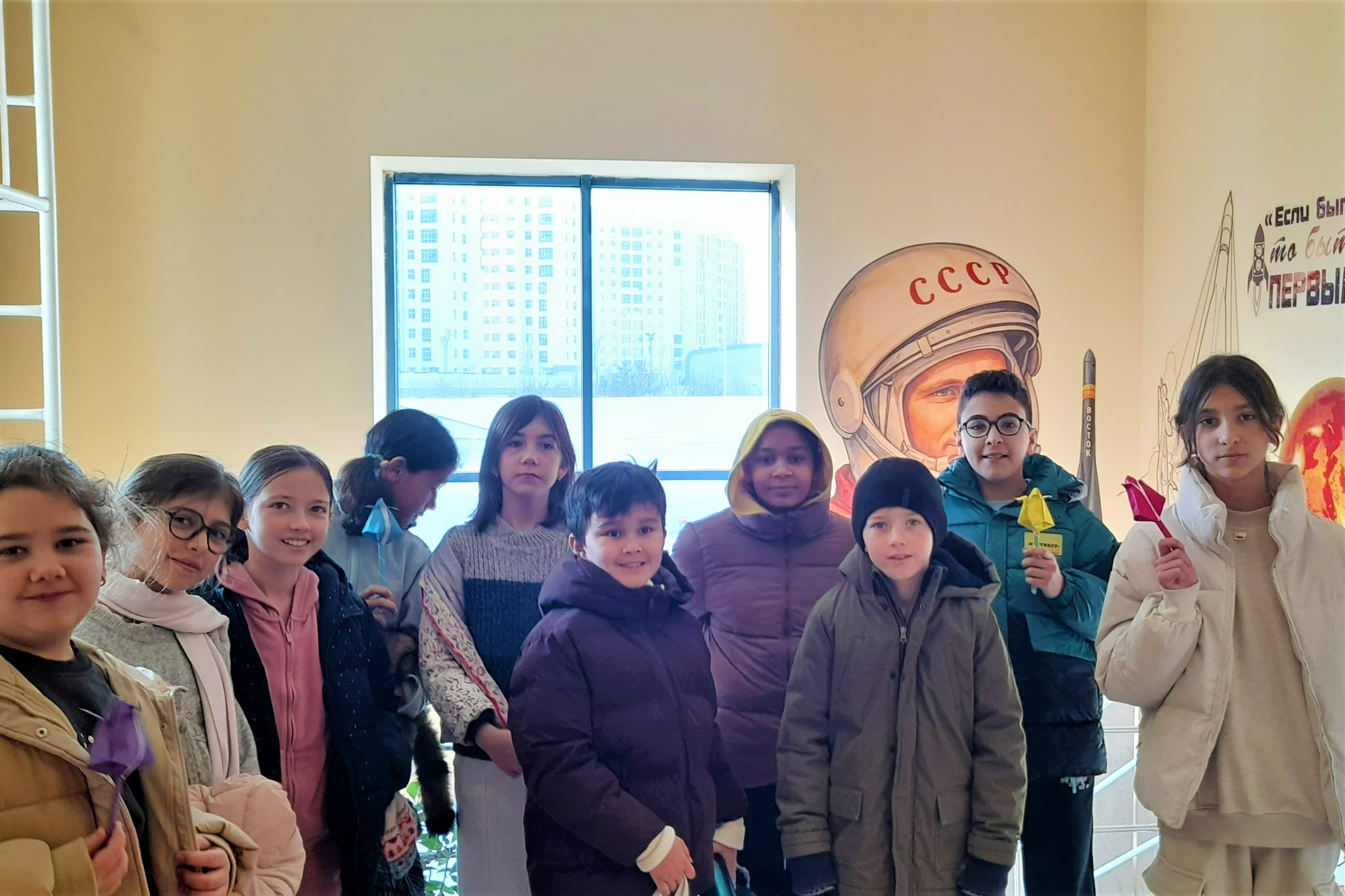 toy-story-french-school-puppets-pushkin-gagarin-ashgabat