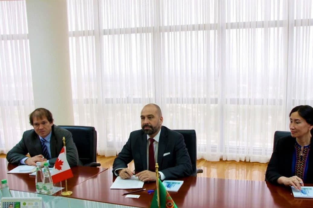asgabat-we-ottawa-diplomatik-garayyslary-sazlayarlar