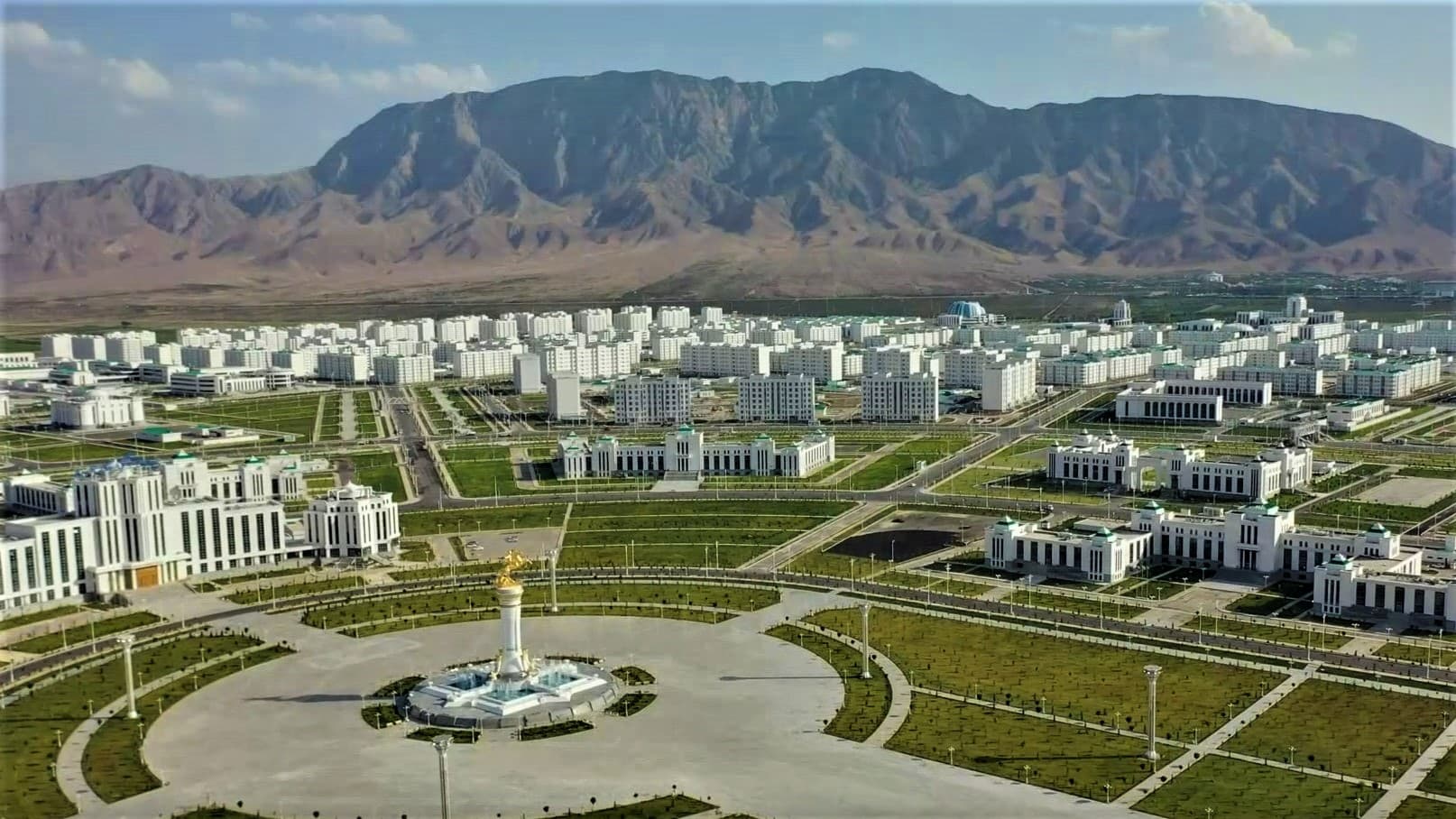 engineering-precision-and-citizen-opinion-standard-arkadag-city-development