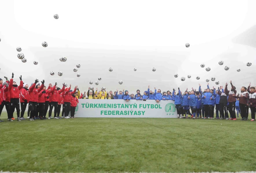 asgabat-kopugurly-stadionynda-grassroots-cagalar-futbol-festiwaly-gecirildi