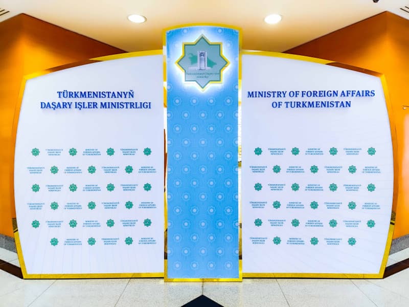 Aşgabat we Nýu-Deli iň ýokary derejedäki hem-de daşary işler ministrleriniň derejesindäki saparlara taýýarlyk görýär