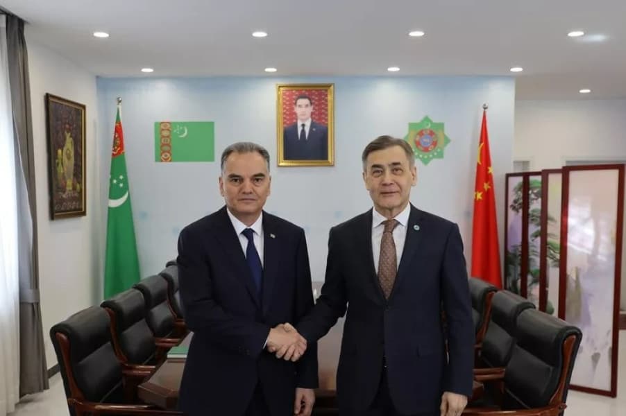 Pekinde Türkmenistanyň Ilçisi bilen ŞHG-niň Baş sekretarynyň arasynda duşuşyk geçirildi