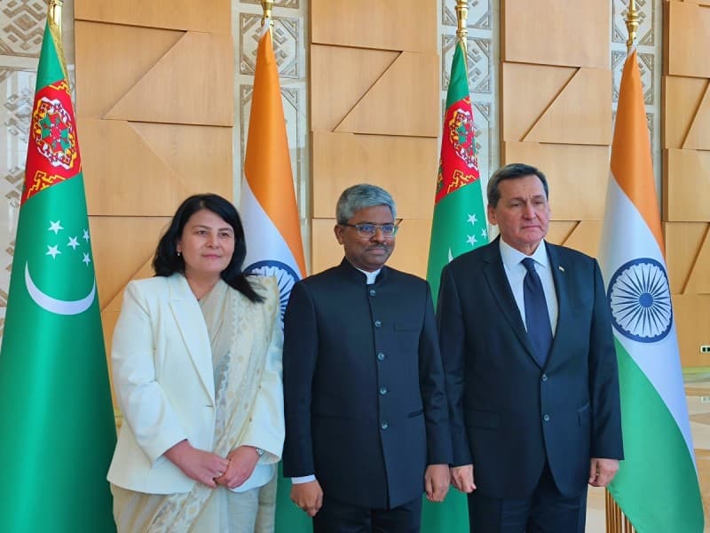 hindistan-bilen-turkmenistan-gadymy-gecmisden-sanly-geljege-kopri-guryar
