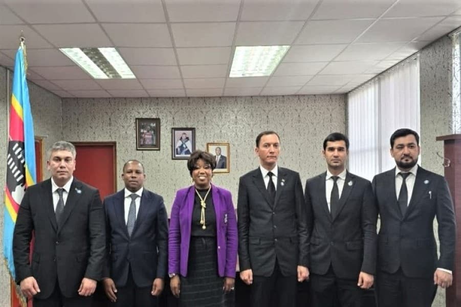 turkmenistanyn-isewur-topary-eswatinidaki-diplomatiyany-it-taslamalaryna-owuryar