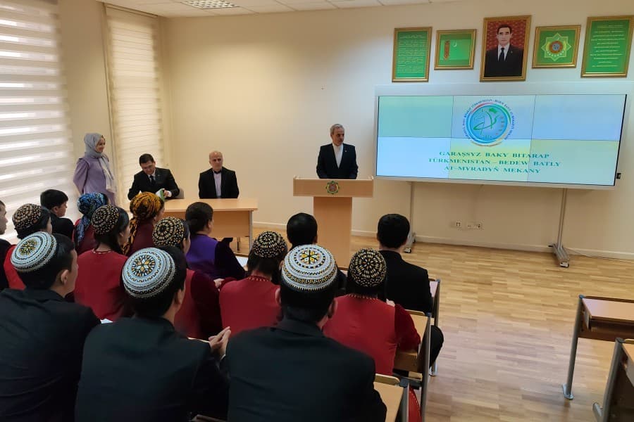 turkmenistanyn-5-sany-yokary-okuw-mekdebinde-pars-dili-boyunca-hunar-kamillesdiris-okuw-sapaklary-baslandy