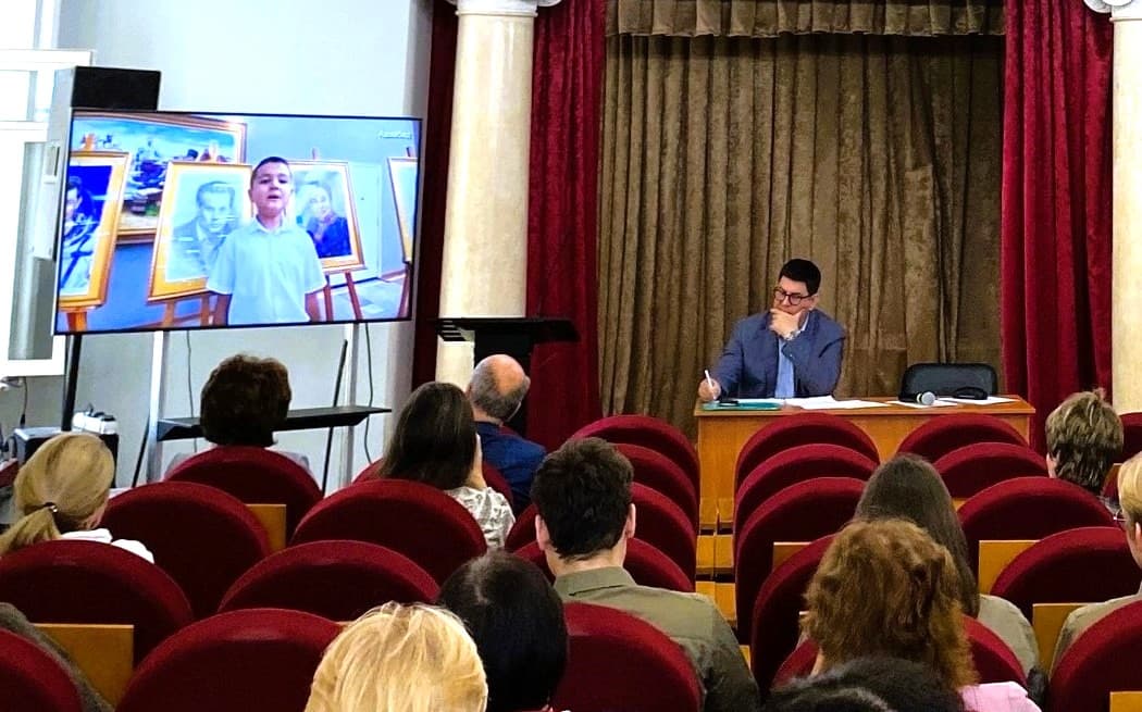 turkmenskij-perekrestok-iskusstv-privel-v-literaturnyj-institut-moskvy