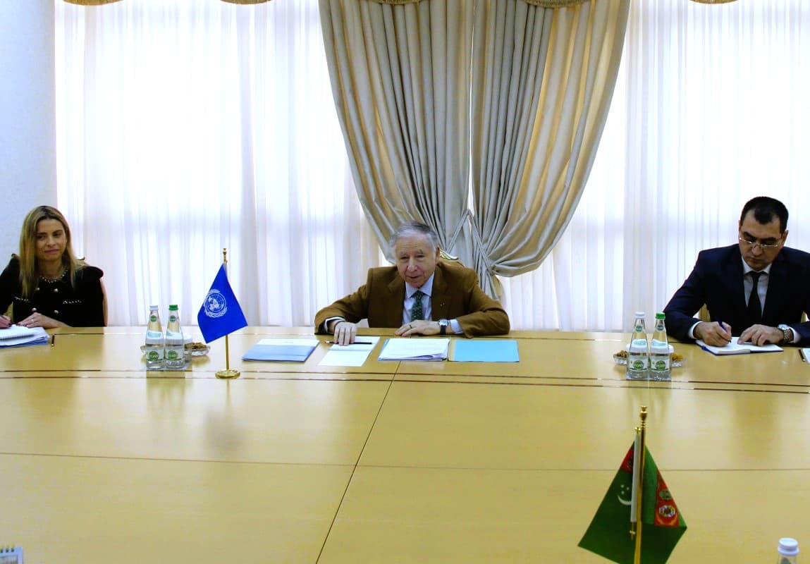 vektor-bezopasnosti-turkmenistan-ukreplyaet-sotrudnichestvo-s-oon-v-transportnoj-sfere