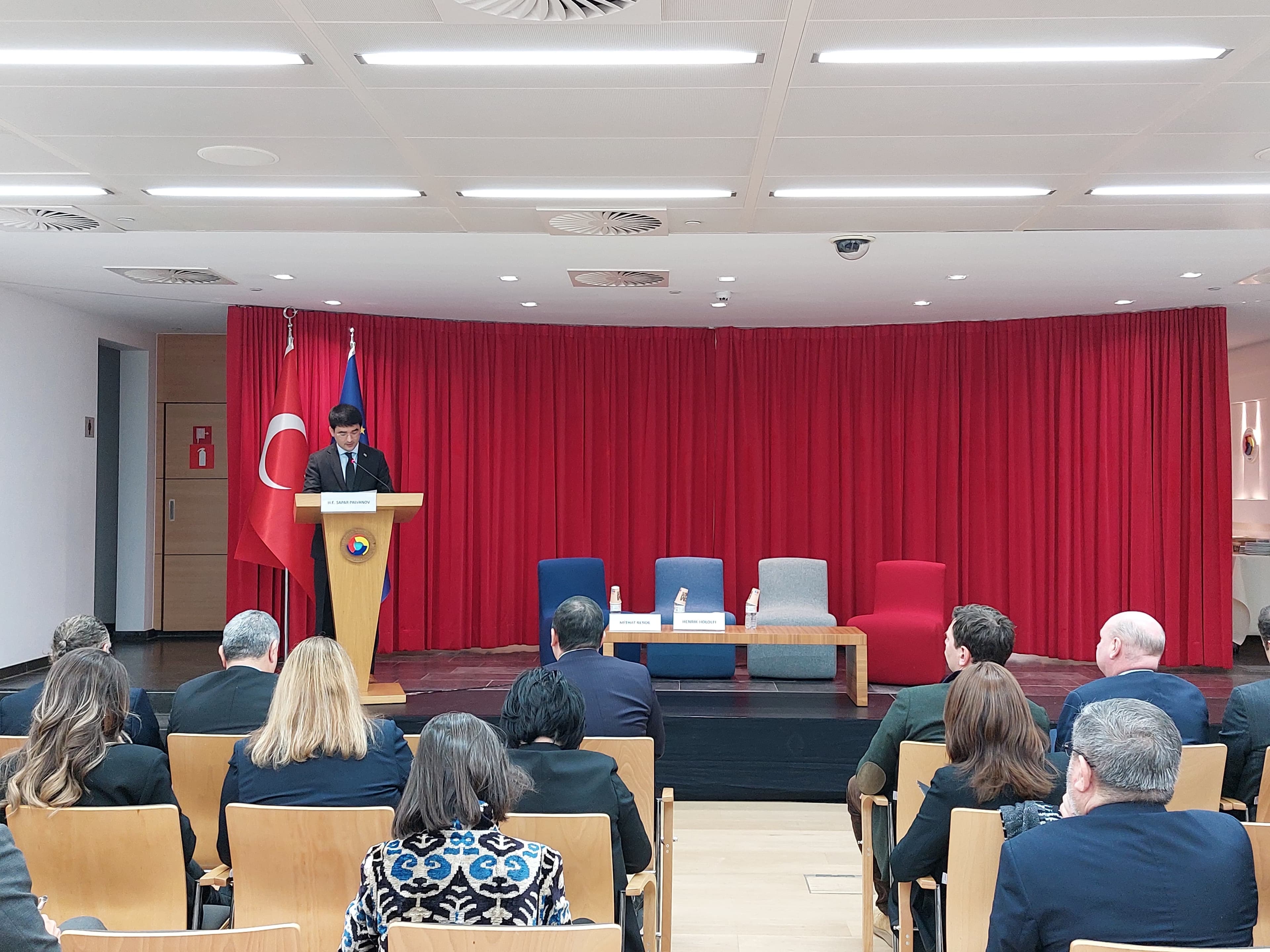 transport-connectivity-between-europe-and-asia-turkmenistans-role-developing-global-corridors