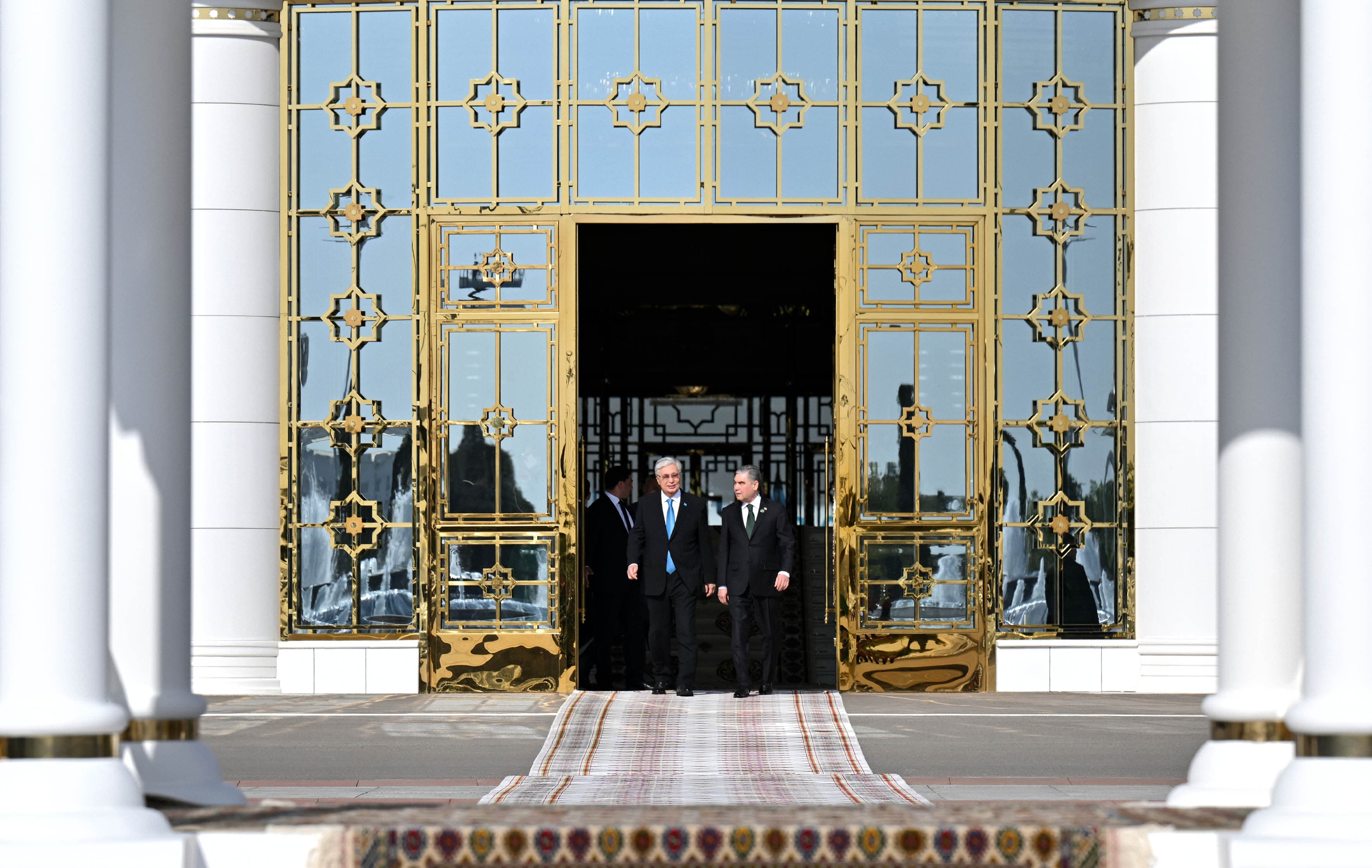 chairman-khalk-maslakhaty-turkmenistan-and-president-kazakhstan-held-bilateral-meeting