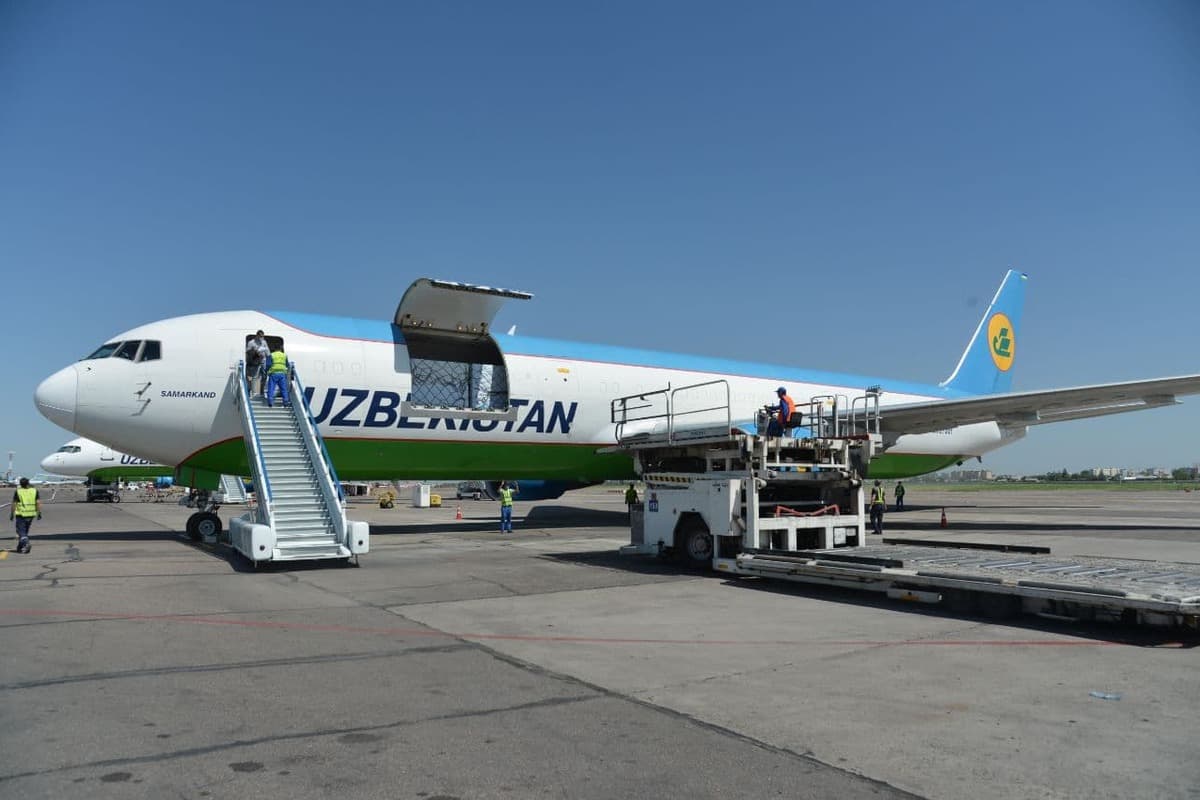 В Узбекистан доставлена третья партия китайско-узбекской вакцины ZF-UZ-VAC2001