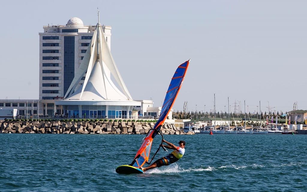 pravitelstvo-turkmenistana-okazhet-pomoshch-turisticheskomu-biznesu