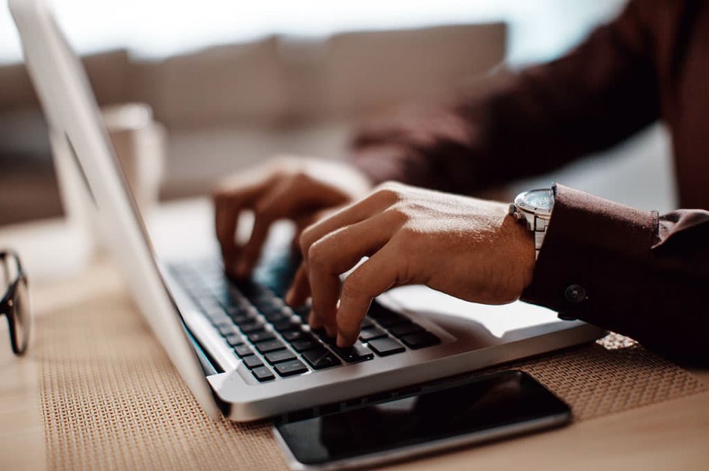 gospredpriyatiya-turkmenistana-i-kompanii-nachali-prinimat-zayavki-na-tendery-cherez-internet