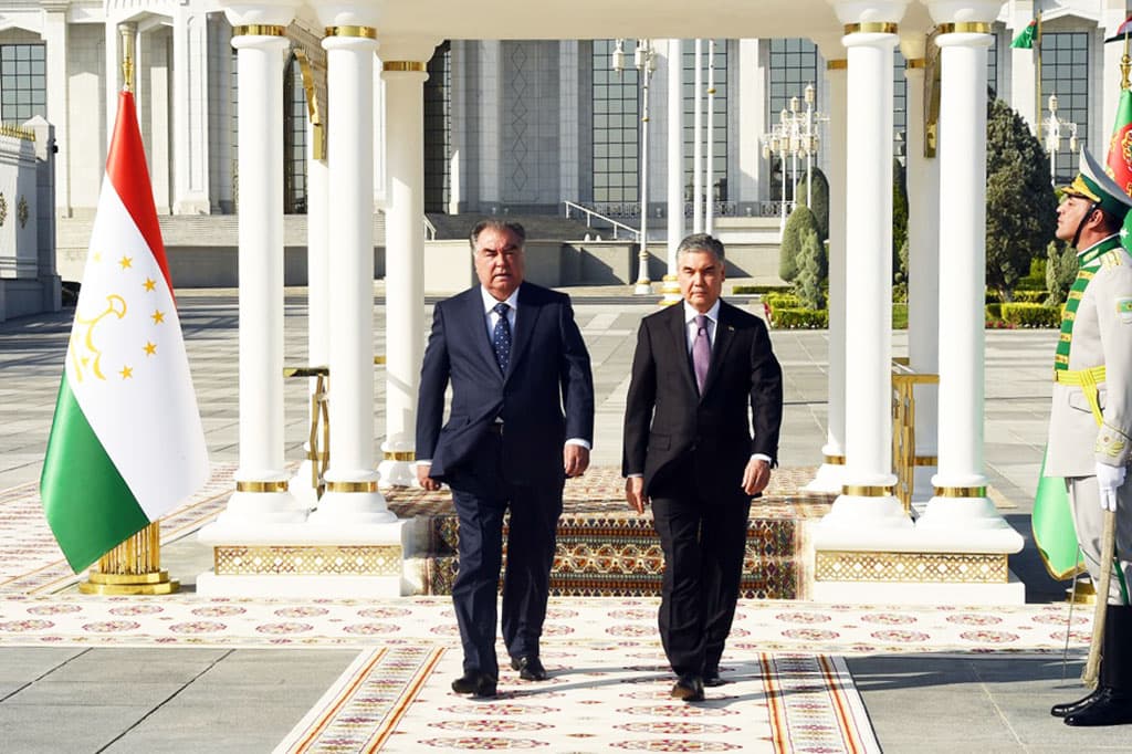 turkmenistan-i-tadzhikistan-budut-sotrudnichat-v-sfere-perevozok-szhizhennogo-gaza-i-gsm